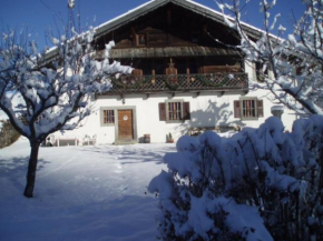 Отель Appartement St Nicolas  Сен-Жерве-Ле-Бен